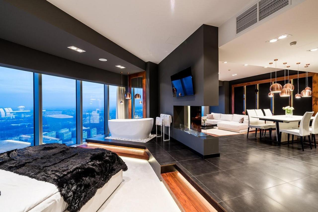 30Th+ Floor Apartments In Sky Tower Wroclaw Dış mekan fotoğraf