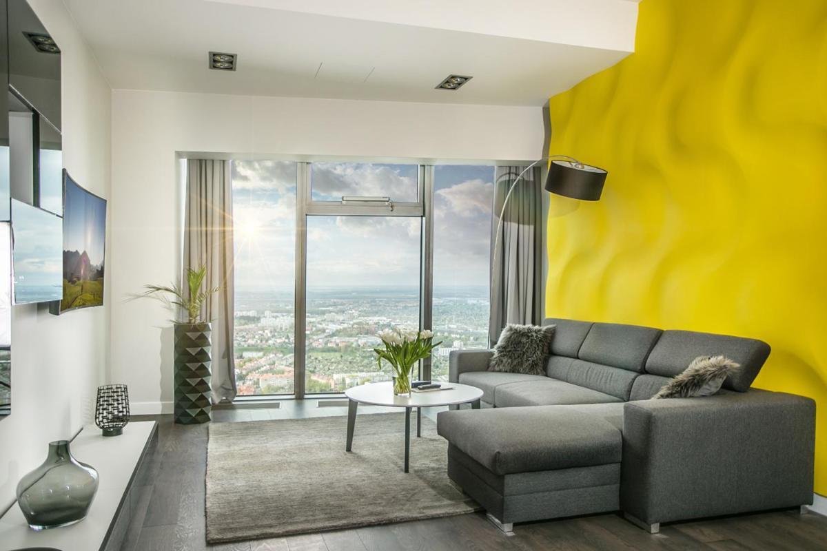30Th+ Floor Apartments In Sky Tower Wroclaw Dış mekan fotoğraf