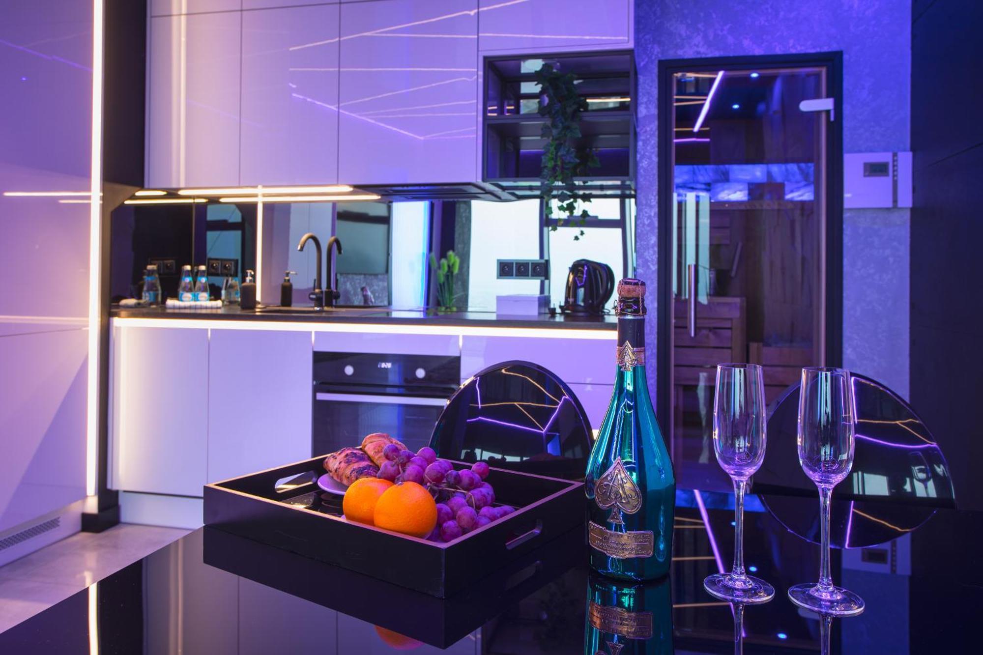 30Th+ Floor Apartments In Sky Tower Wroclaw Dış mekan fotoğraf